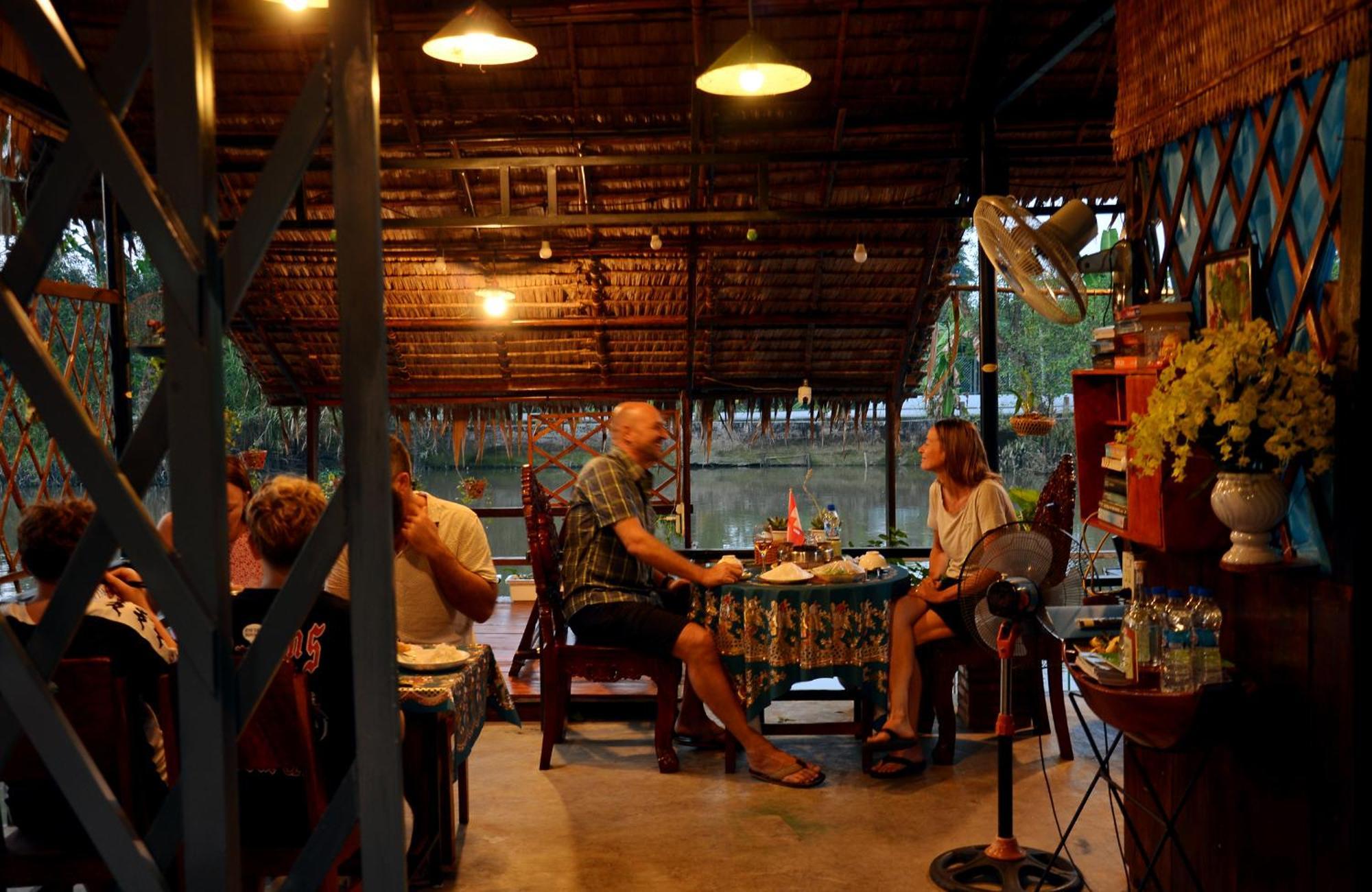 Bosa Homestay - Mekong Riverside 芹苴 外观 照片